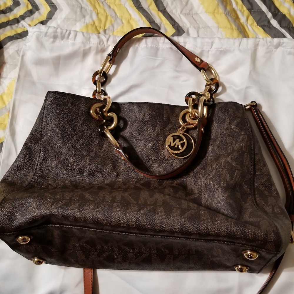 Michael Kors purse